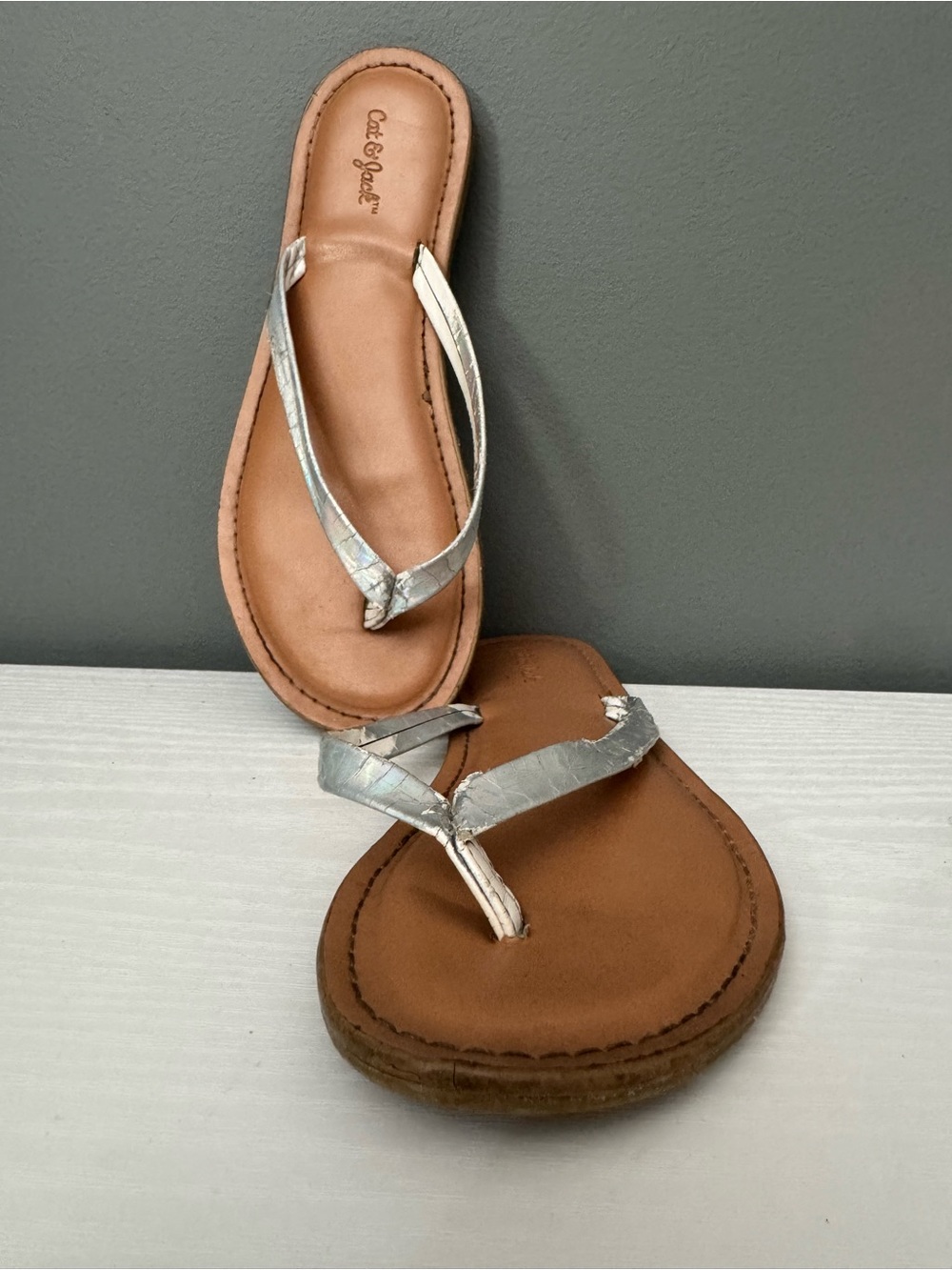 Cat & Jack Metallic Silver Strap Tan Footbed Flip Flops